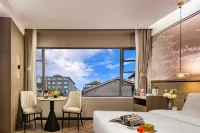 M Design Hotel (Pengzhou High-Speed Railway Station Longxing Temple) - balcony