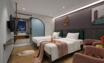 Qifu Hotel (Guangzhou R&F Haizhucheng Jiangnanxi Metro Station)