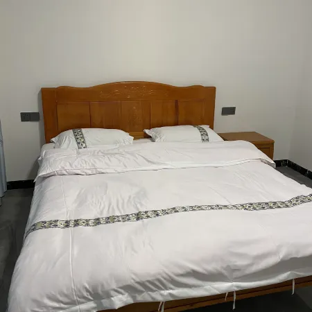 Xinning Langxing Banshu Homestay