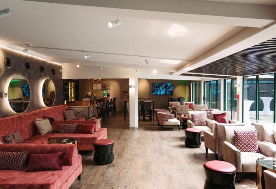 2. 제트 파크 호텔..