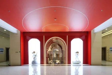 ORDOS LANFENG HOTEL Отели рядом с достопримечательностью «Mengguxiangqi Square»