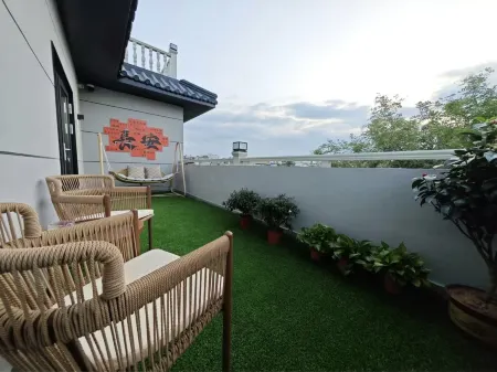 Mingju Homestay (Xi'an Zhonggulou Huimin Street)