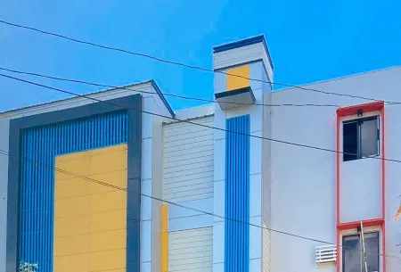 RedDoorz @ Guest Hotel Passi City Iloilo