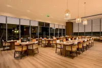 Model J Hotel Jakarta Soekarno - Hatta Airport - breakfast