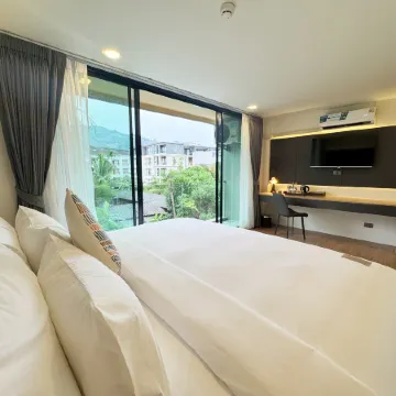 Seaside Naithon Phuket Отели рядом с достопримечательностью «Пляж Наитхон»
