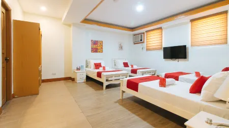 RedDoorz Hostel @ Ritz Place Baguio Отели в г. Туба