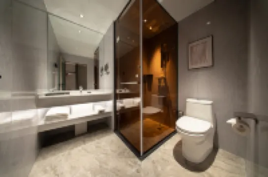 The GiorgioMorandi Hotels (Jinan Lushan South Subway Station Fuli Plaza)