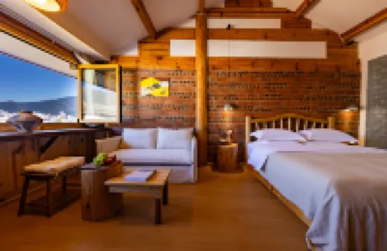 Mushan Snow Mountain View Homestay