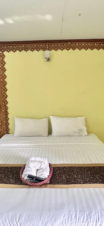 ห้องสุพีเรียร์พร้อมทางเข้าสระว่ายน้ำ(เตียงควีนไซส์)