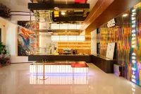 Longzhu Hotel (Qinghuiyuan Overseas&OCT Harbour PLUS) - Quầy bar