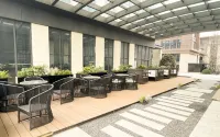 Zhongying International Hotel (Meishan Renshou Tianfu Avenue) Hotels in Renshou