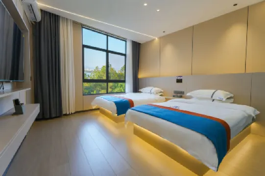 Maitreya Lake Riverside Homestay (Huquan Water Town Tourist Resort Branch) Hotel a 