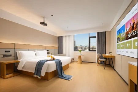 VOYAGE HOTEL Отели рядом с достопримечательностью «Wuhan Vocational College of Communication and Publishing»