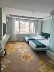 Raohe Huaru Business Hotel (Yanjing Huayuan Residential Area)