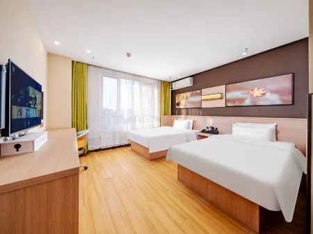 IU Hotel (Tangshan No.1 Middle School Friendship North Road Store) Отели рядом с достопримечательностью «Tangshan Multi-function Gymnasium»