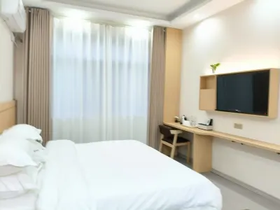 Qipan Street Hotel (Shou County Ancient City) Hotels near Shouxian Ancient City