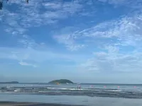 BILLIONS HOTEL - Beach