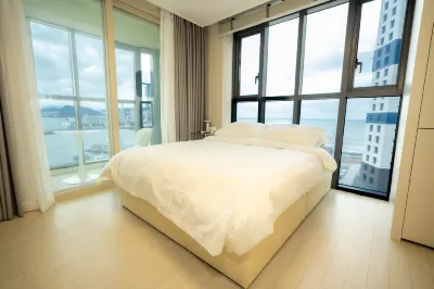 EL Stay Hotel Residence Hôtels à : Yeongdo