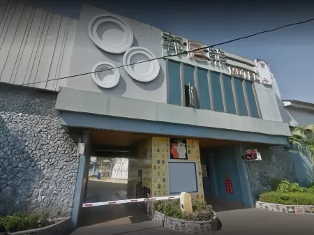 BeniBear Motel Отели рядом с достопримечательностью «Пекин-Хаун-Тянь»