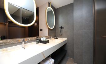 Lanyun Hotel (Fat Donglai Times Square)
