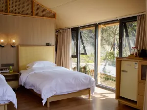 Hengdian Xigu Glamping Tent Hotel