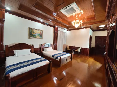 YUYAN HOTEL Отели рядом с достопримечательностью «Statue of Fa Ngum»