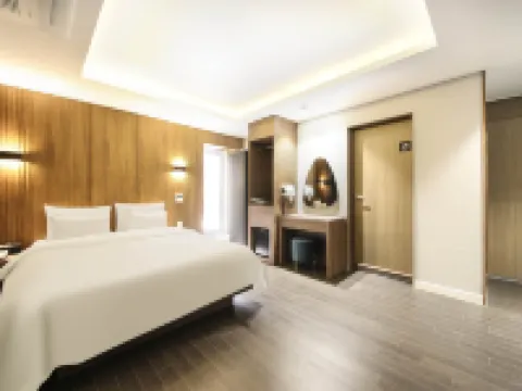 TWOSOME STAY Jeonju Stadium周辺のホテル