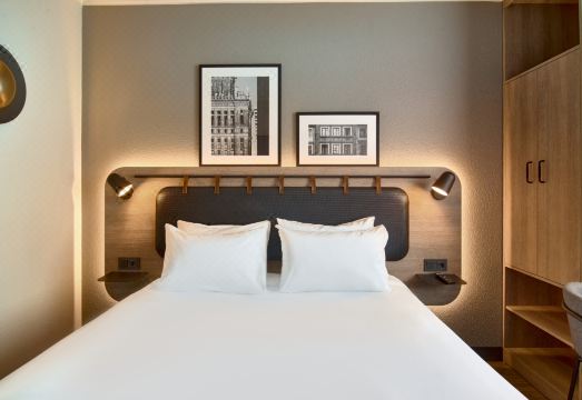 캄파닐레 프라임 바르샤바 첸트룸