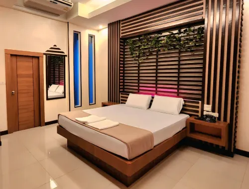 Hi-end hotel sriracha