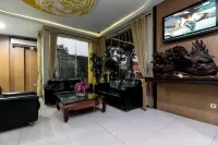 RedDoorz Plus @ Tuparev Cirebon Hotels in Kedawung