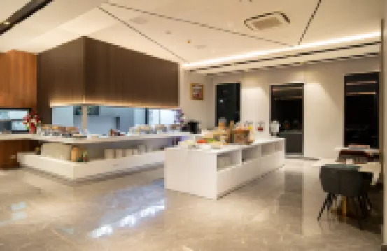 Crystal Srivaree Suvarnabhumi Hotel Hotels in Bang Sao Thong