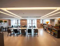 Homeinn Selected Hotel (Changsha Window of the World Zhongmao City)