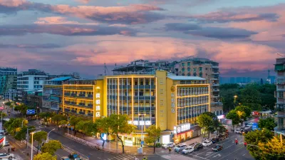 Binyue Hotel (Shantou Small Park Zhongshan Park)