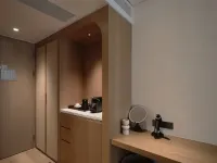 Embrace  Hotel