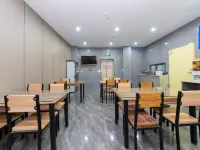 Tongchuang Ejia Chain Hotel (Gushi Xinhe Century City Store) Hotels in Gushi