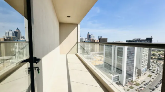 Upscale Apartment at Oval Tower Near Downtown with Balcony and Parking by Belvilla Hotels in Dubai