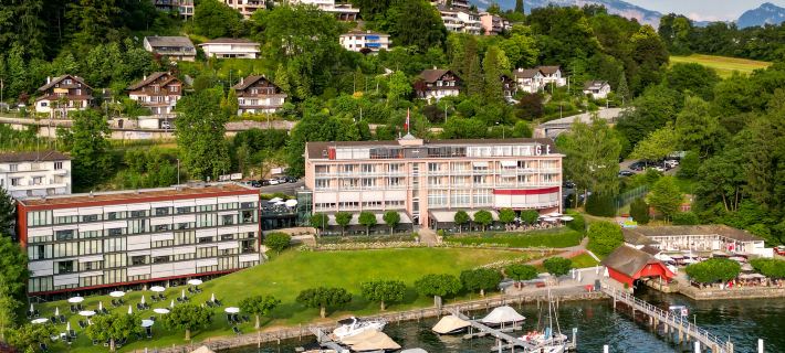 HERMITAGE Lake Lucerne - Beach Club & Lifestyle Hotel Hotele w: Lucerna