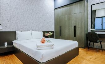 Ezity Central - Tao Dan Park