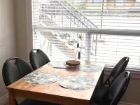 Vancouver Garden Hotel 列治文酒店