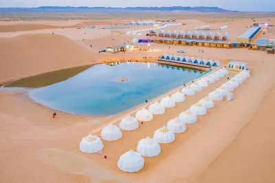 Stay overnight at the Desert Lakeside Camping Hotel Hotels near Zhongwei Muye Starry Sky Camping Base