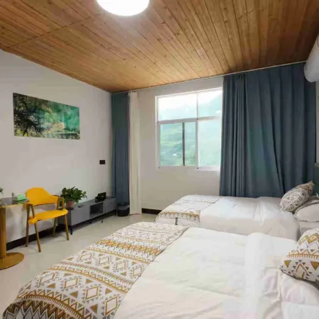 Hefeng Jiwang Homestay