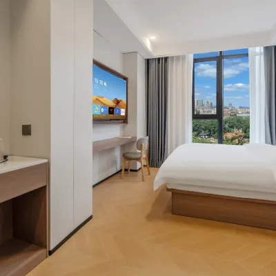 凱賓香居飯店（成都東站槐樹店地鐵站店） 来龙附近的飯店