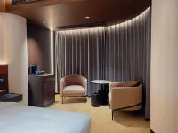 HILYN HOTEL