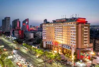 Luoyang Yingtianmen Xinyaoting Hotel (Luoyi Ancient City Store)