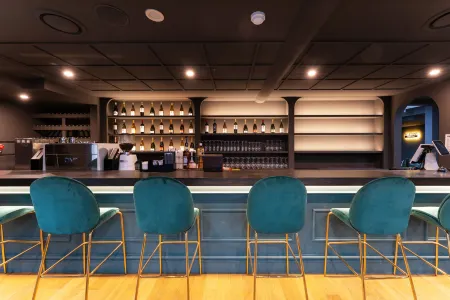 SILLA LEGACY HOTEL Отели рядом с достопримечательностью «Gyeongju National Park»