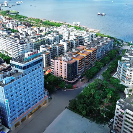City Comfort Inn hotel (Zhanjiang Haibin Park Guanhai Gallery)