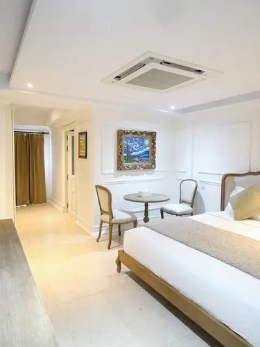 รูปภาพของซาช่า เฮ้าส์