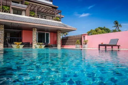 Ratana Hotel Chalong Отели рядом с достопримечательностью «Aussie Divers Phuket»
