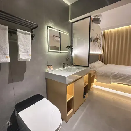 Platinum Film Hotel