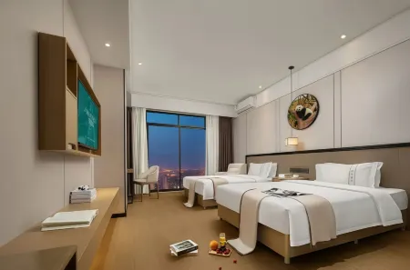 Valatoms Fanlatu Hotel (Shuifu Municipal Government) Отели рядом с достопримечательностью «Western Grand Gorge»